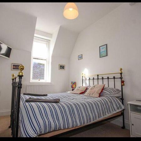 Light And Airy Central Lyme Regis Appartment With Parking Zewnętrze zdjęcie